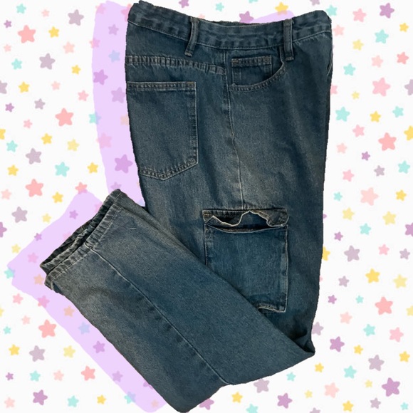 ROMWE Cargo Jeans - Picture 3 of 3